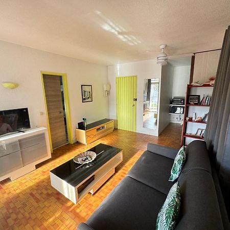 Marina Apartment Lazaret Екстериор снимка